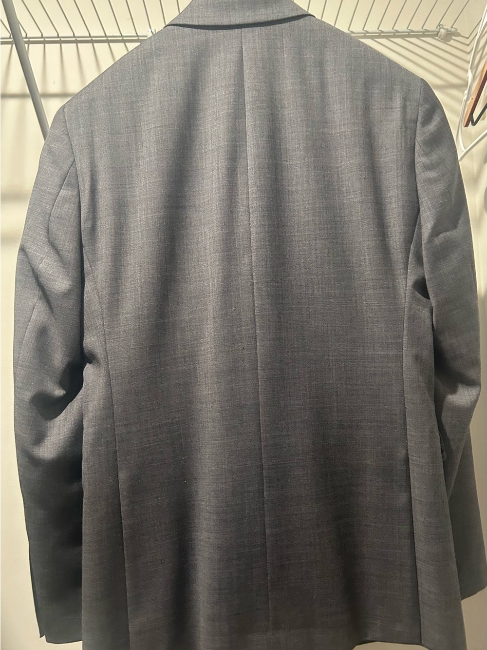 Original Penguin Men's Gray Two-Button Suit - Jacket 38R, Pants 33x30 Wool Blend - Picture 4 of 8